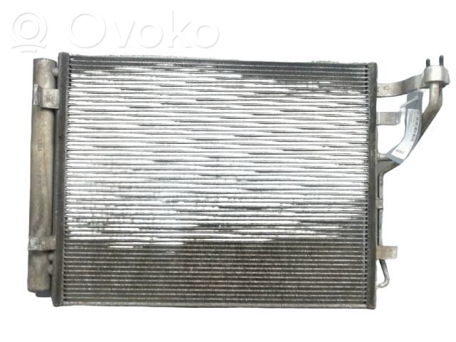 Hyundai i30 Radiator răcire A/C (condensor) 