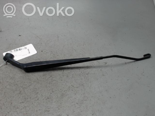 Suzuki Swift II Brazo del limpiaparabrisas delantero 
