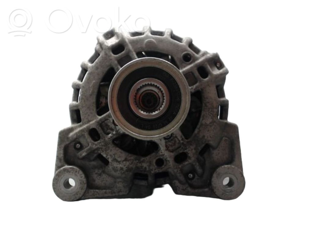 Generatore/alternatore   231005933R,231005933R,231008593R,4532A,F000BL0410