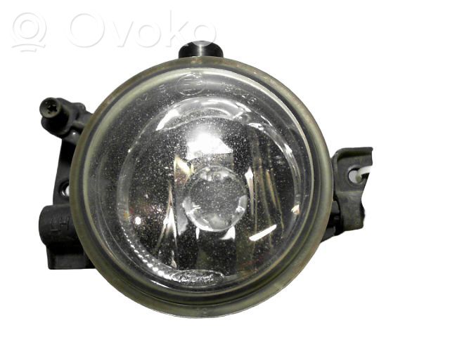 Luz de niebla delantera   1481005,093611,1234874,13316772,13316802,1465088,1471729,1481005,1862996,190407001,2902401,2912400,309018,39021568,39021569,3M5115K201AA,3M5115K201AB,3M5115K202AA,4312010RUE,609040,718121602221,BSG30815001,FD4244413,FD7154413