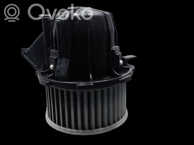 Audi A4 S4 B8 8K Lämmittimen puhallin