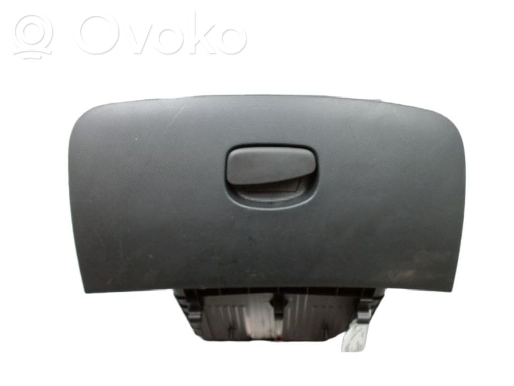 Hansikaslokero   681087227R,681087227R