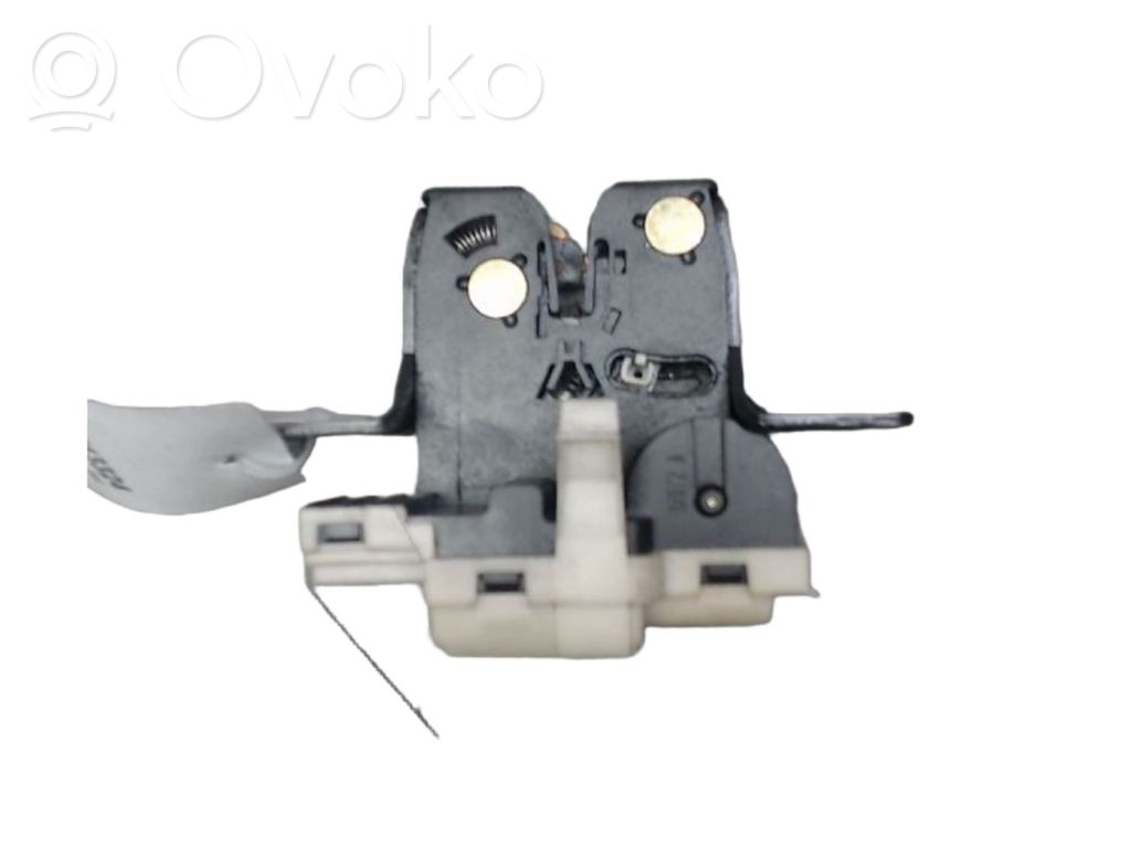 Lastausoven lukko   8200947699,8200947699