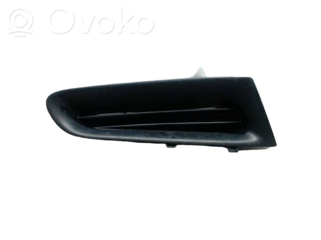 Renault Clio III Front bumper upper radiator grill 