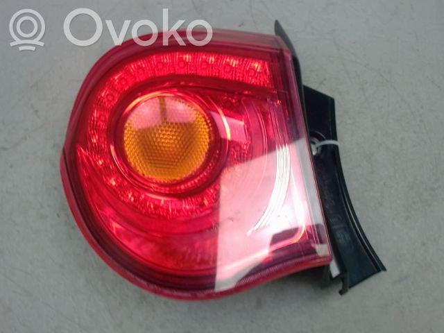 Alfa Romeo Giulietta Aizmugurējais lukturis virsbūvē 