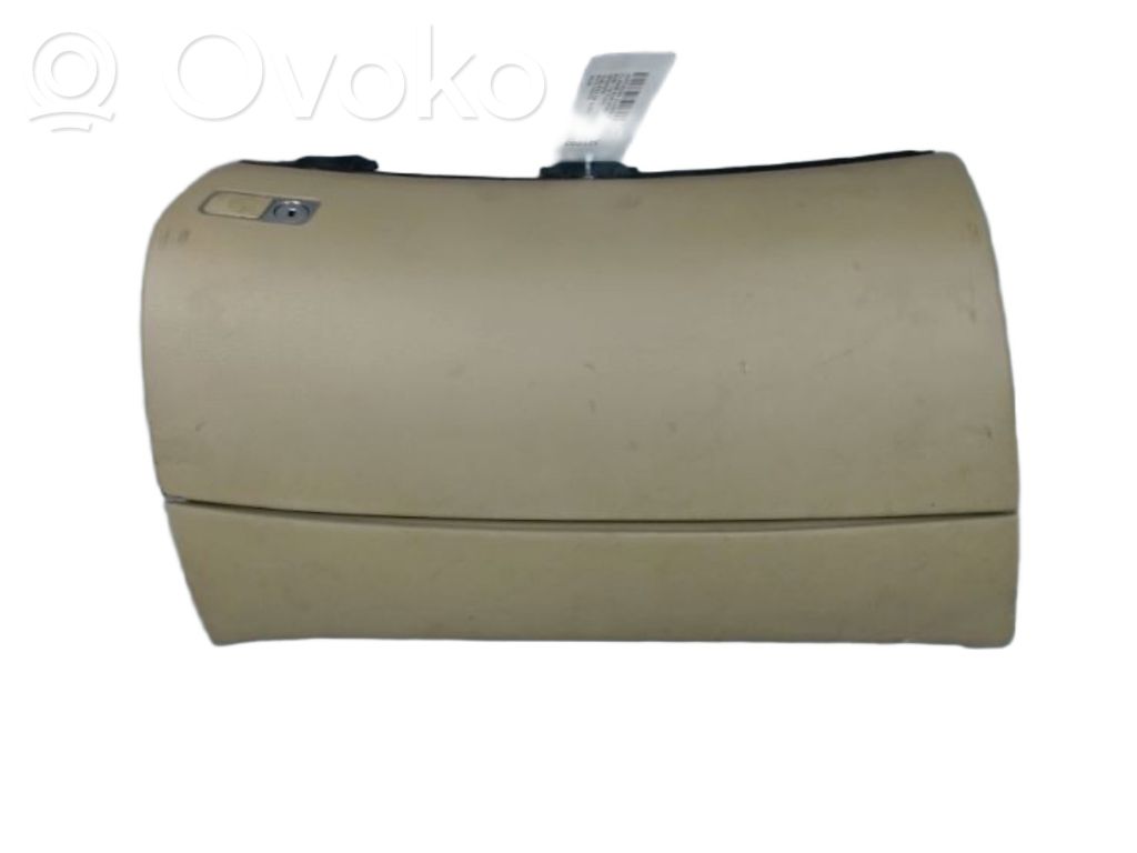 Mercedes-Benz S W221 Glove box 