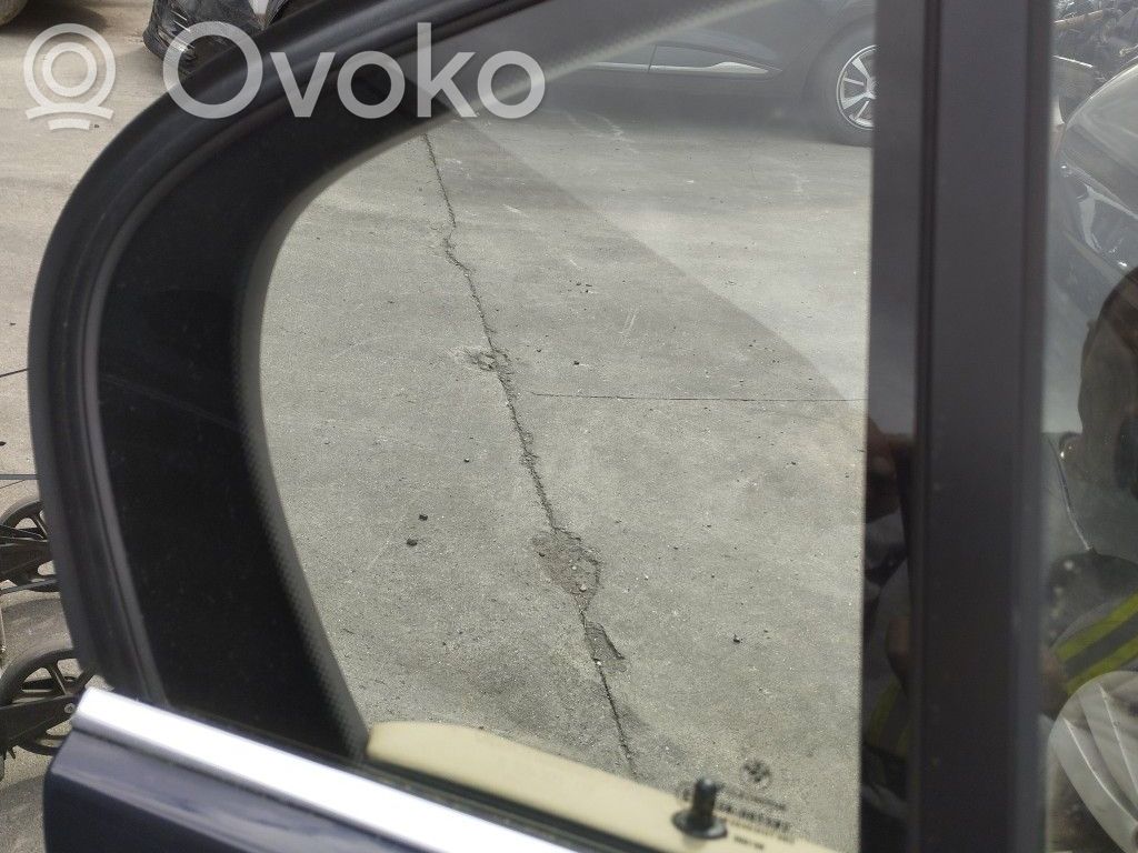 BMW 3 E90 E91 Ventanilla de ventilación de la puerta trasera 
