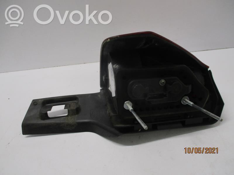 Ford Galaxy Aizmugurējais lukturis virsbūvē 