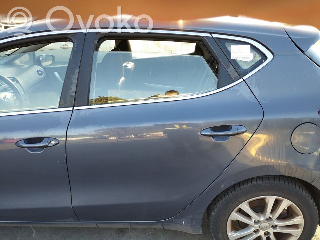 KIA Ceed aizmugurējo durvju stikls 