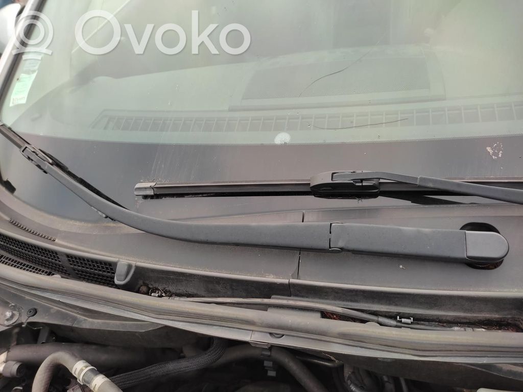 Mazda 6 Front wiper blade arm 
