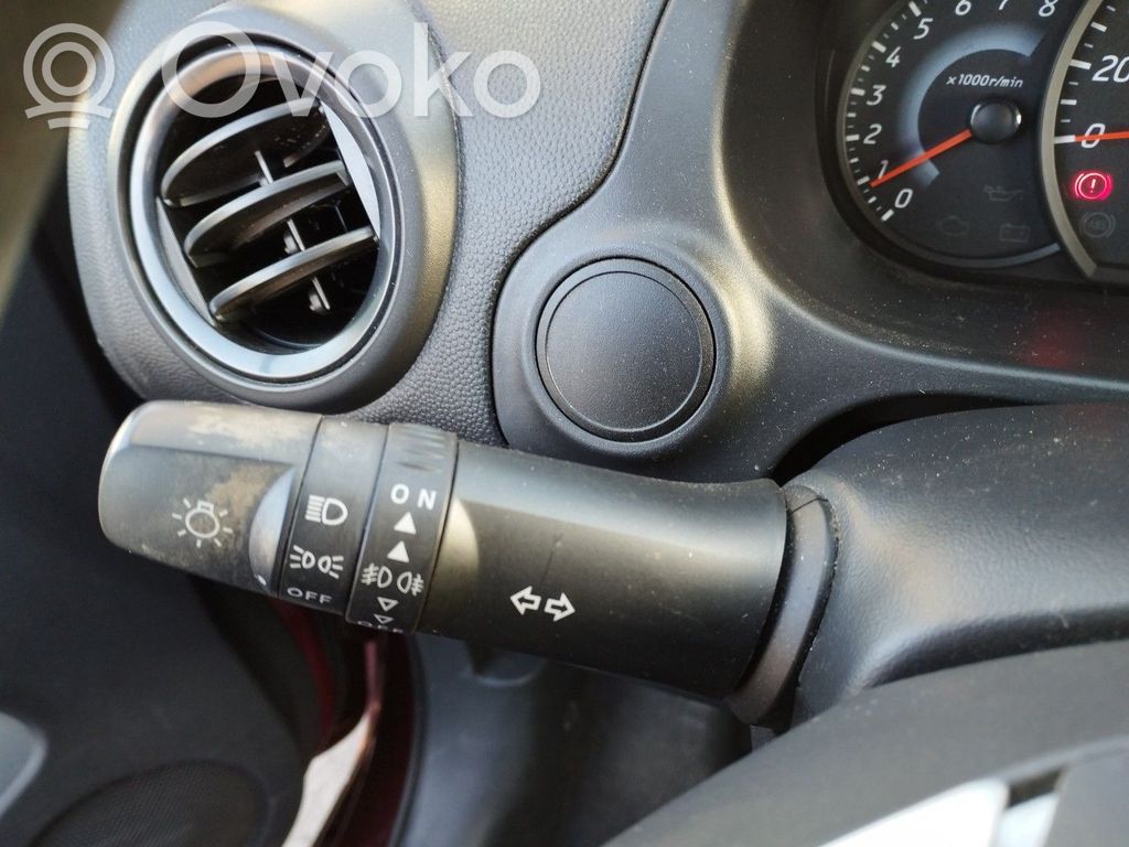 Mitsubishi Space Star Manetka / Przełącznik kierunkowskazów 