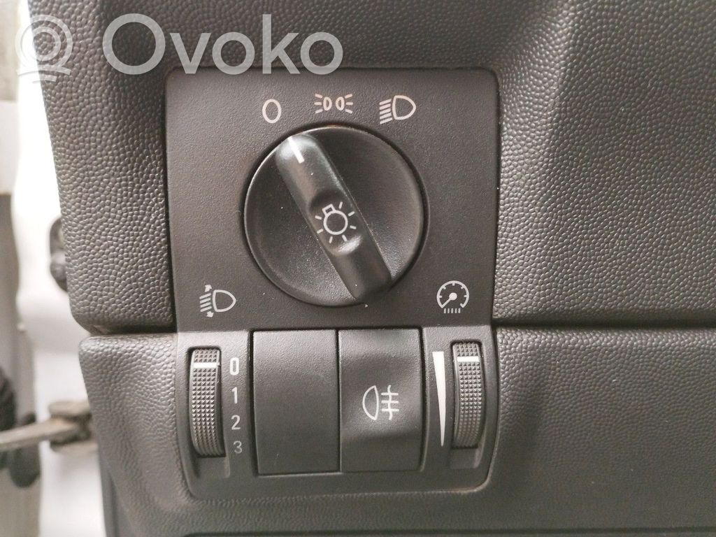 Opel Combo C Light switch 