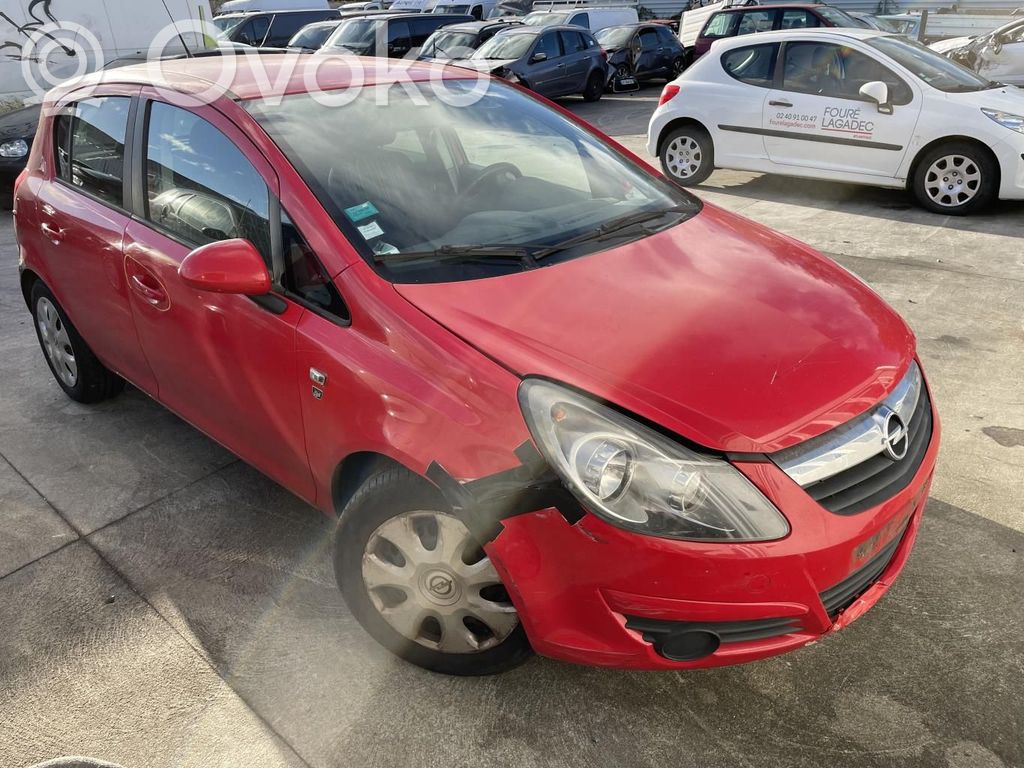 Opel Corsa D Hammastanko 