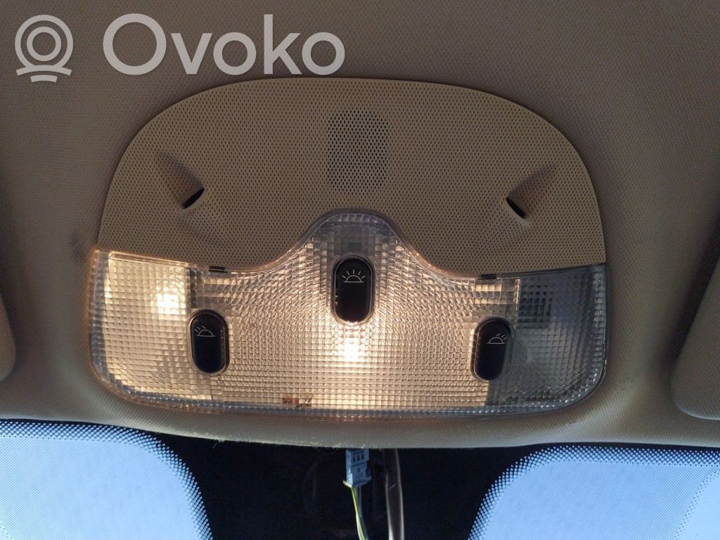 Peugeot 607 Front seat light 