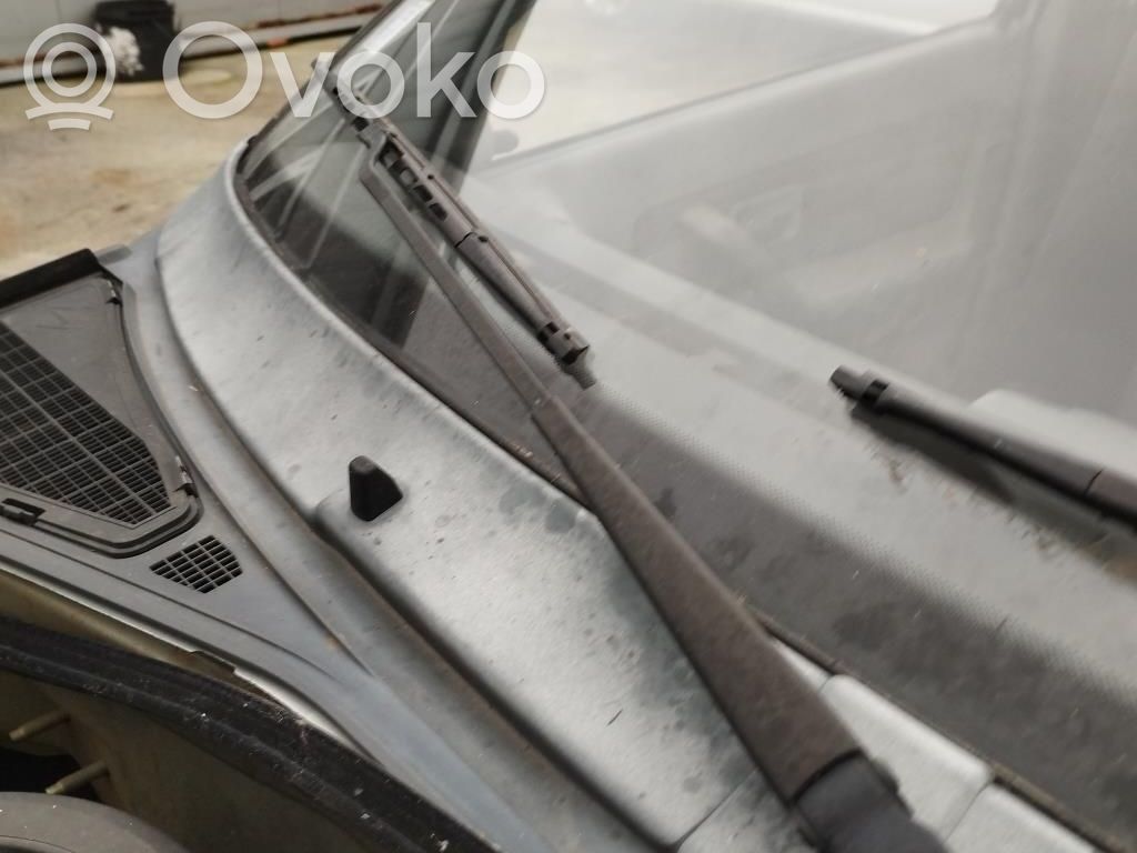Renault Clio I Braț ștergător față 