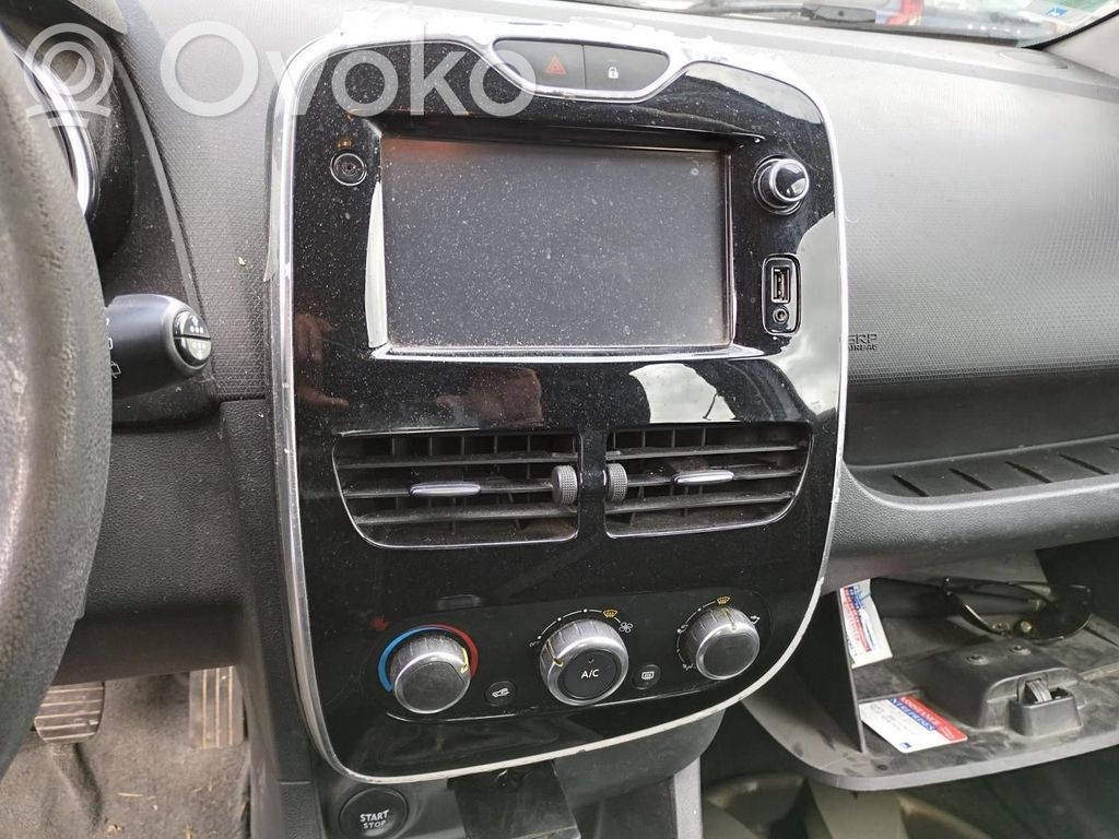 Renault Clio IV Ignition key card reader 