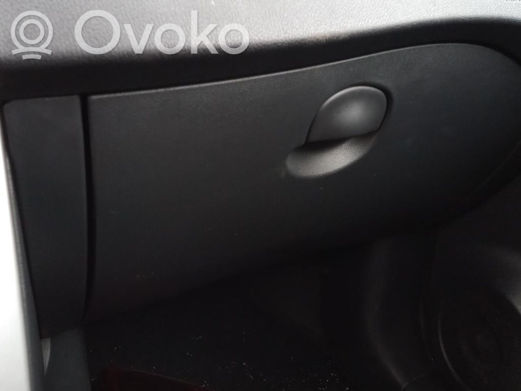 Renault Koleos I Juego guantera 