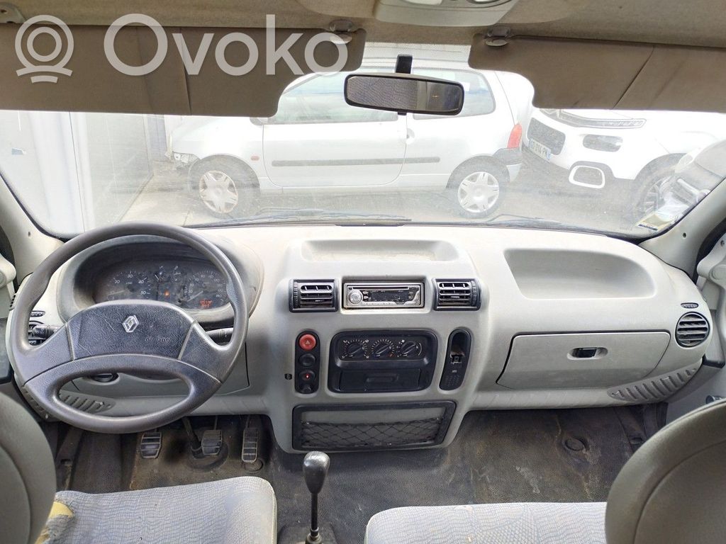 Renault Master II Dashboard 