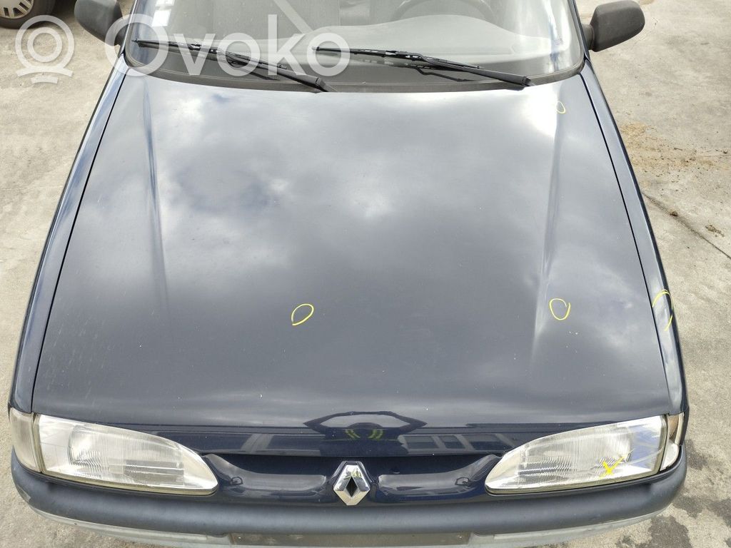 Renault 19 Konepelti 