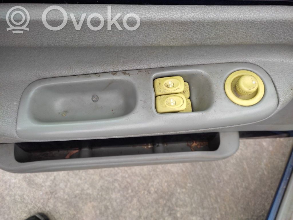 Renault Twingo I Interruptor del espejo lateral 