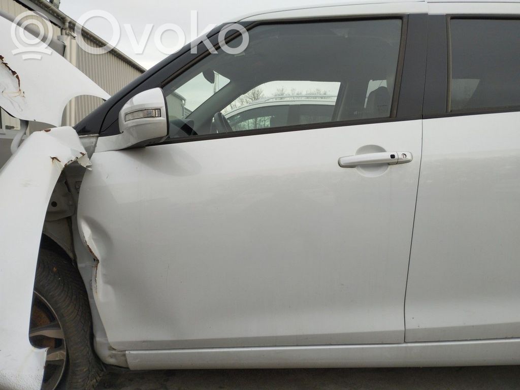 Suzuki SX4 Puerta delantera 