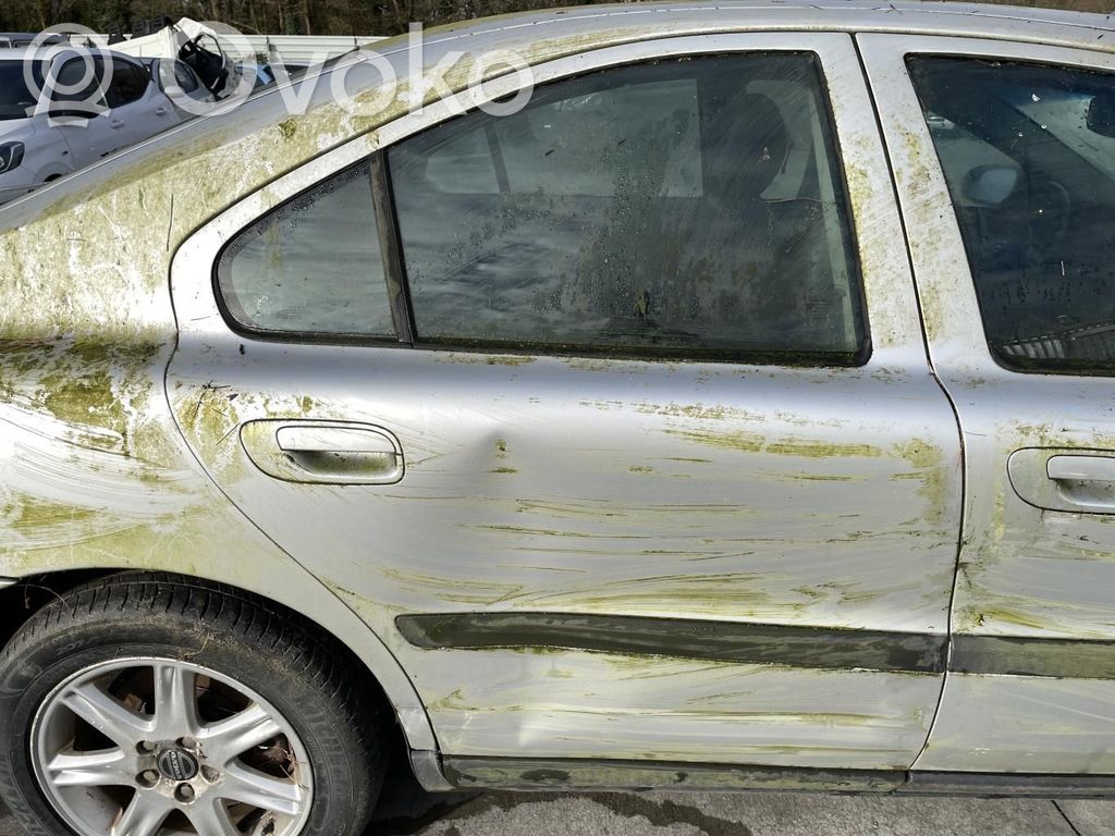 Volvo S60 Puerta trasera 