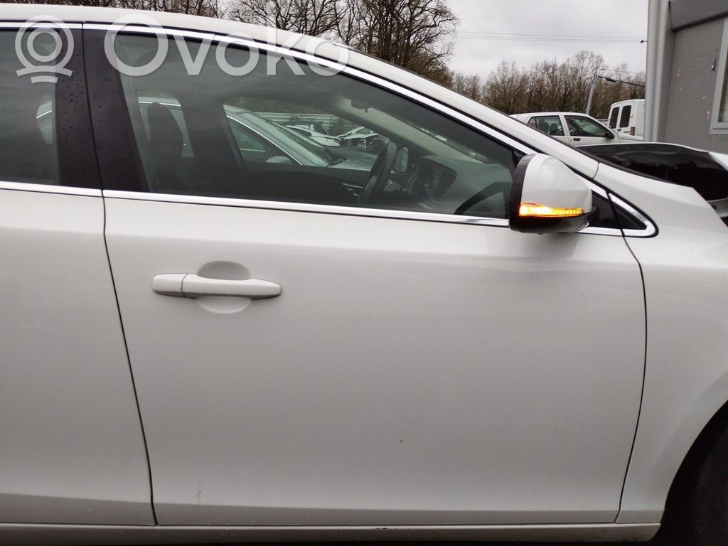 Volvo V40 Durvis 