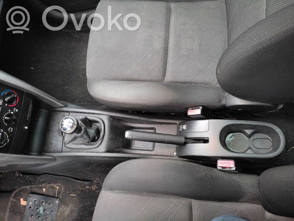 Peugeot 207 Centrinė konsolė 