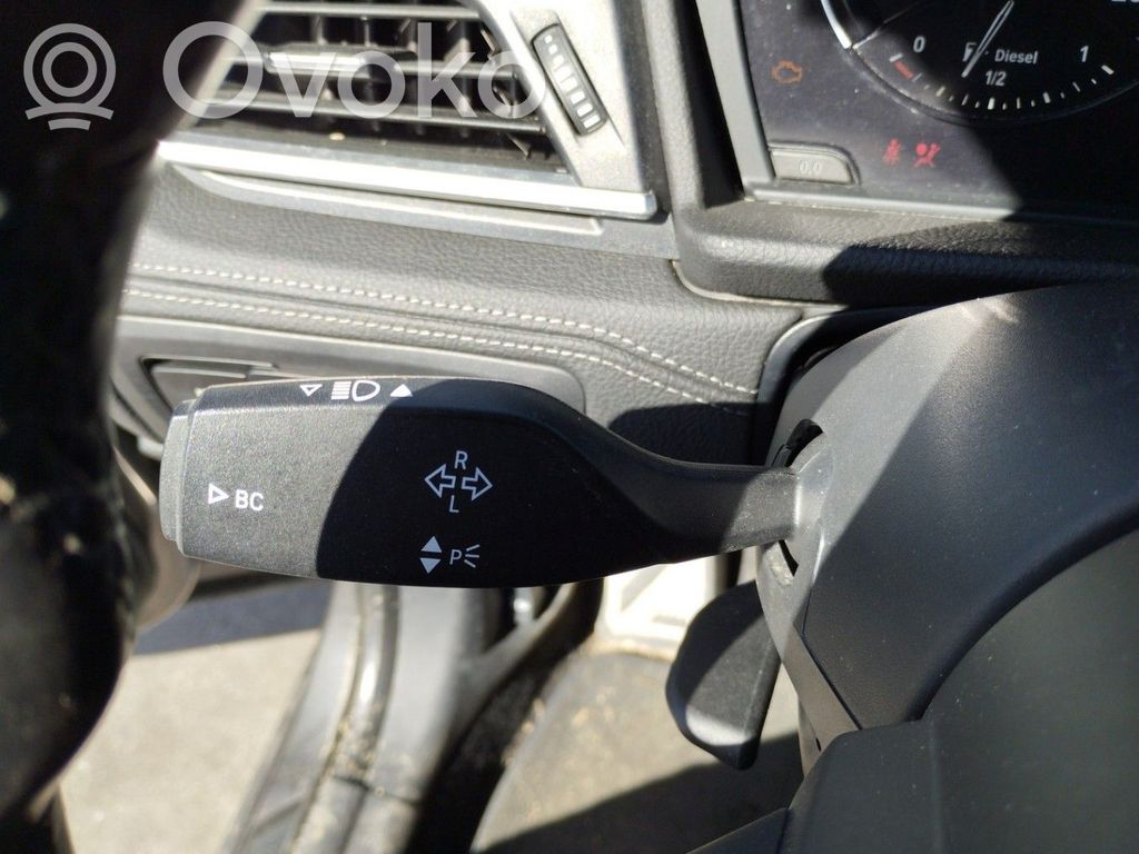 BMW 2 F46 Commodo de clignotant 