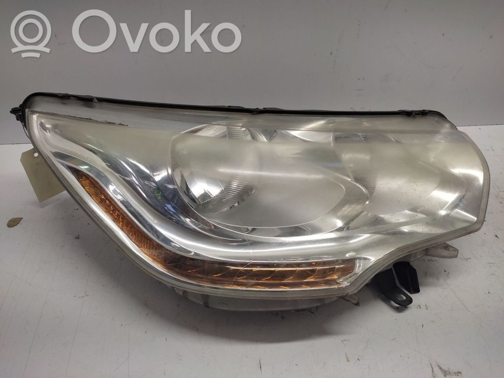 Citroen C4 II Priekšējais lukturis 