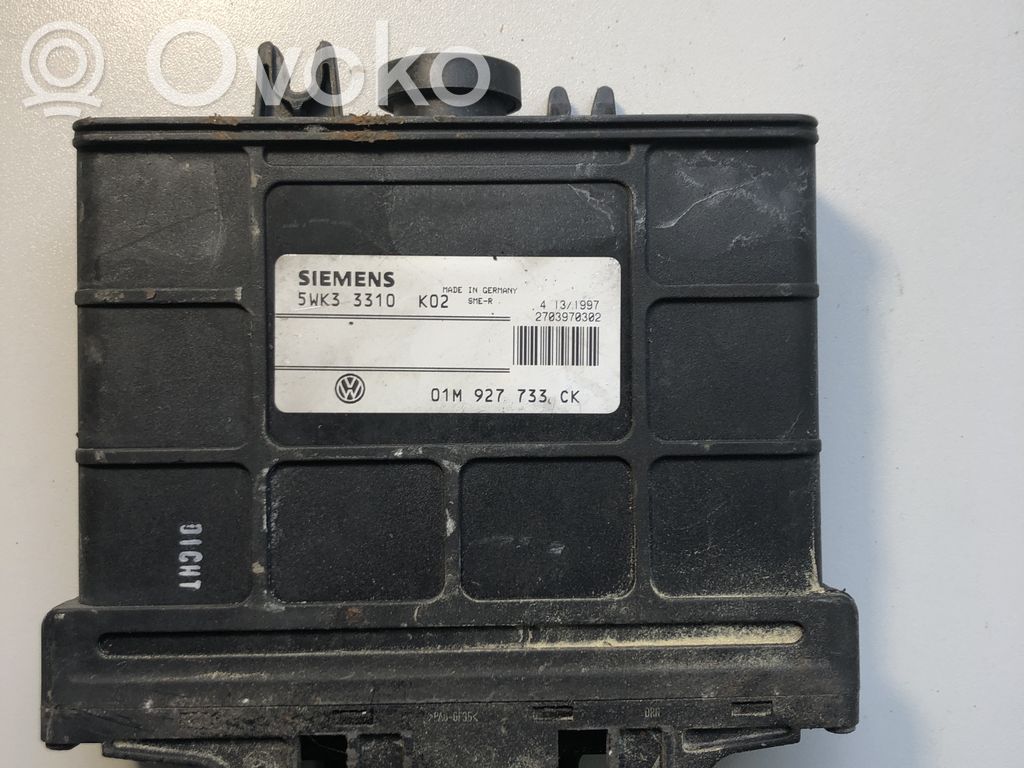 Volkswagen PASSAT B5 Sterownik / Moduł skrzyni biegów 