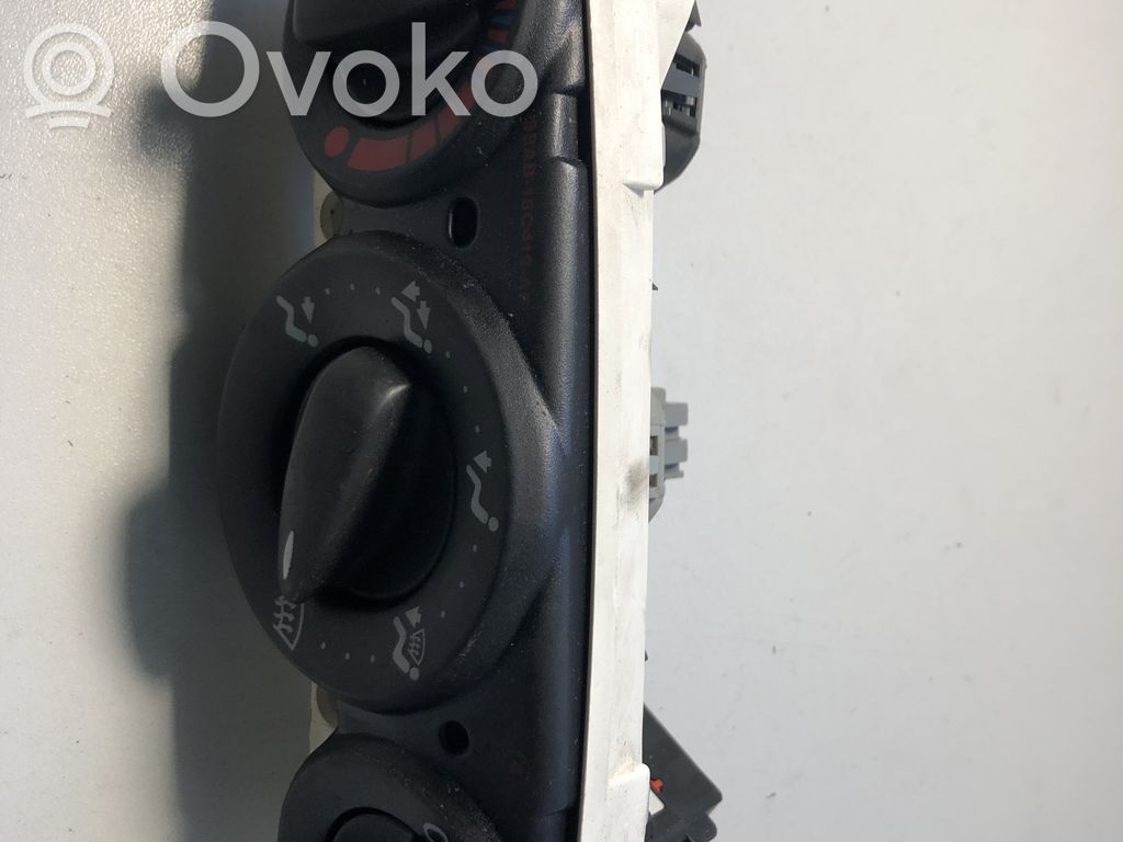 Ford Focus Climate control unit 