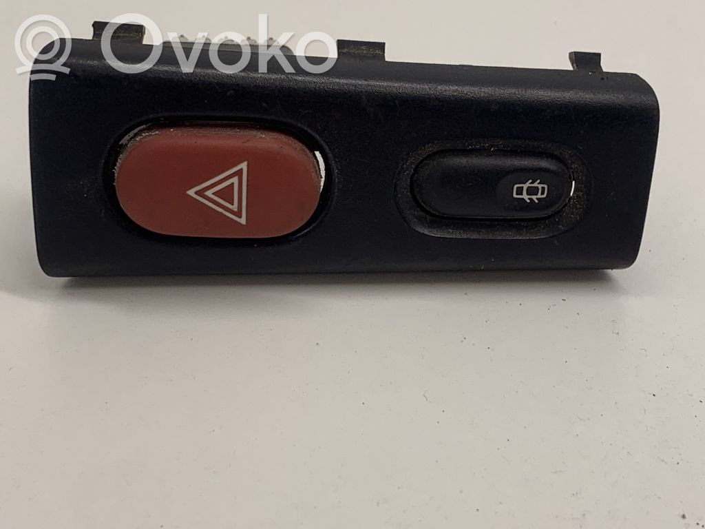 Renault Laguna II Hazard light switch 