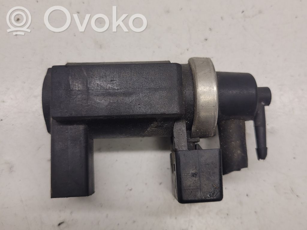 Audi A8 S8 D3 4E Solenoīda vārsts 