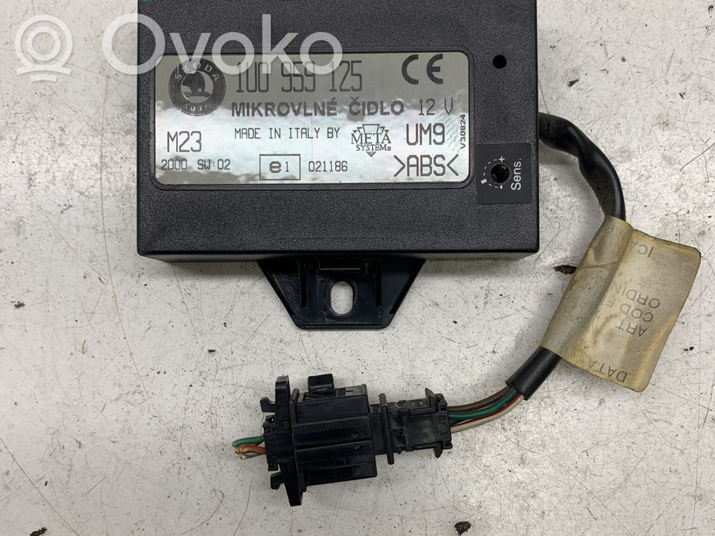 Skoda Octavia Mk1 (1U) Alarm control unit/module 