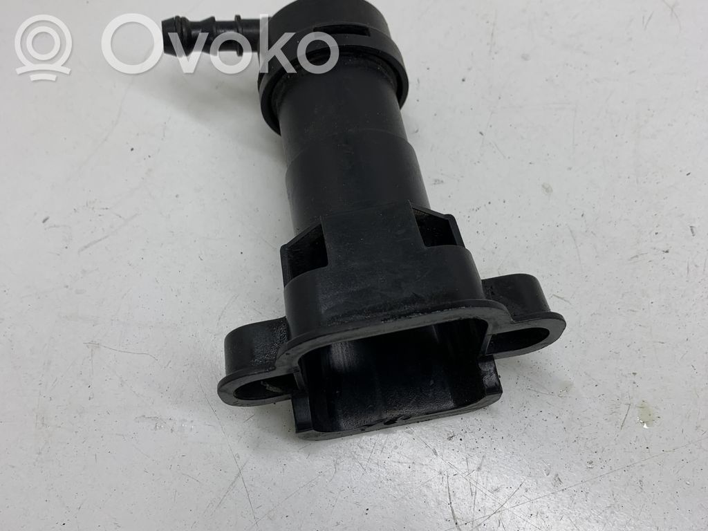 Audi A4 S4 B6 8E 8H Dysza spryskiwacza lampy przedniej 