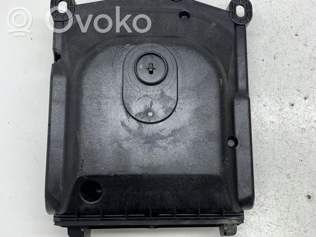 BMW 5 E60 E61 Subwoofer 