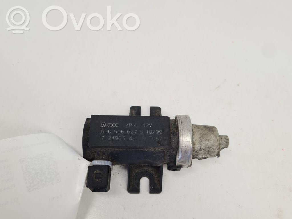 Audi A4 S4 B5 8D Zawór podciśnienia / Elektrozawór turbiny 