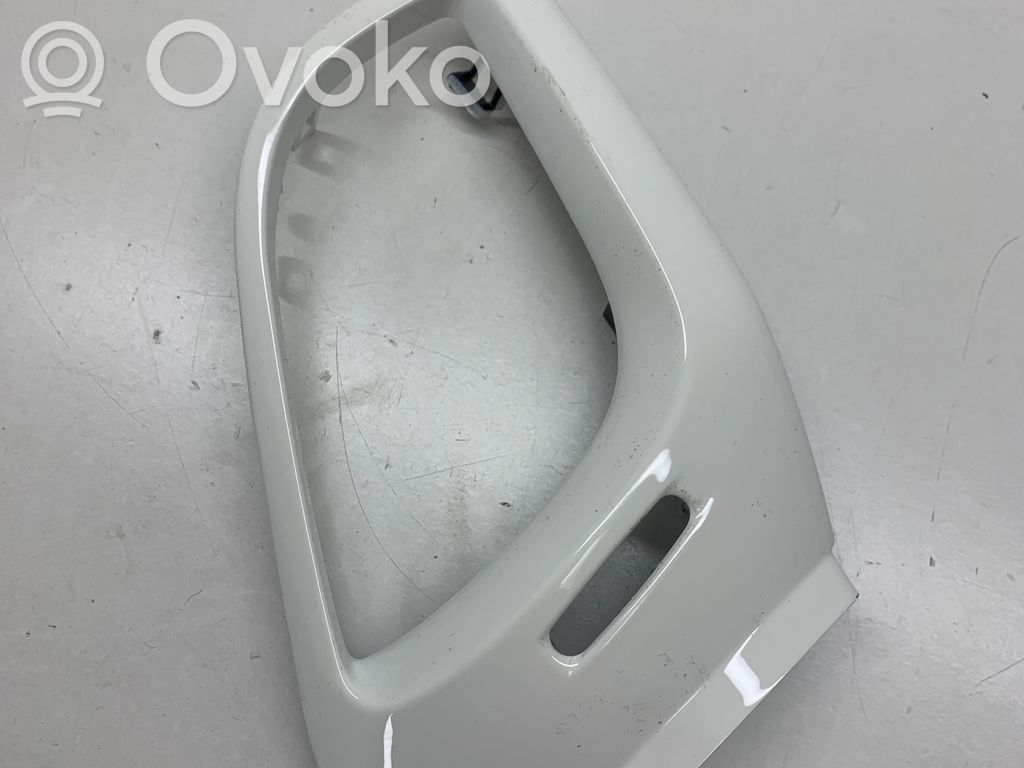 Dashboard side end trim