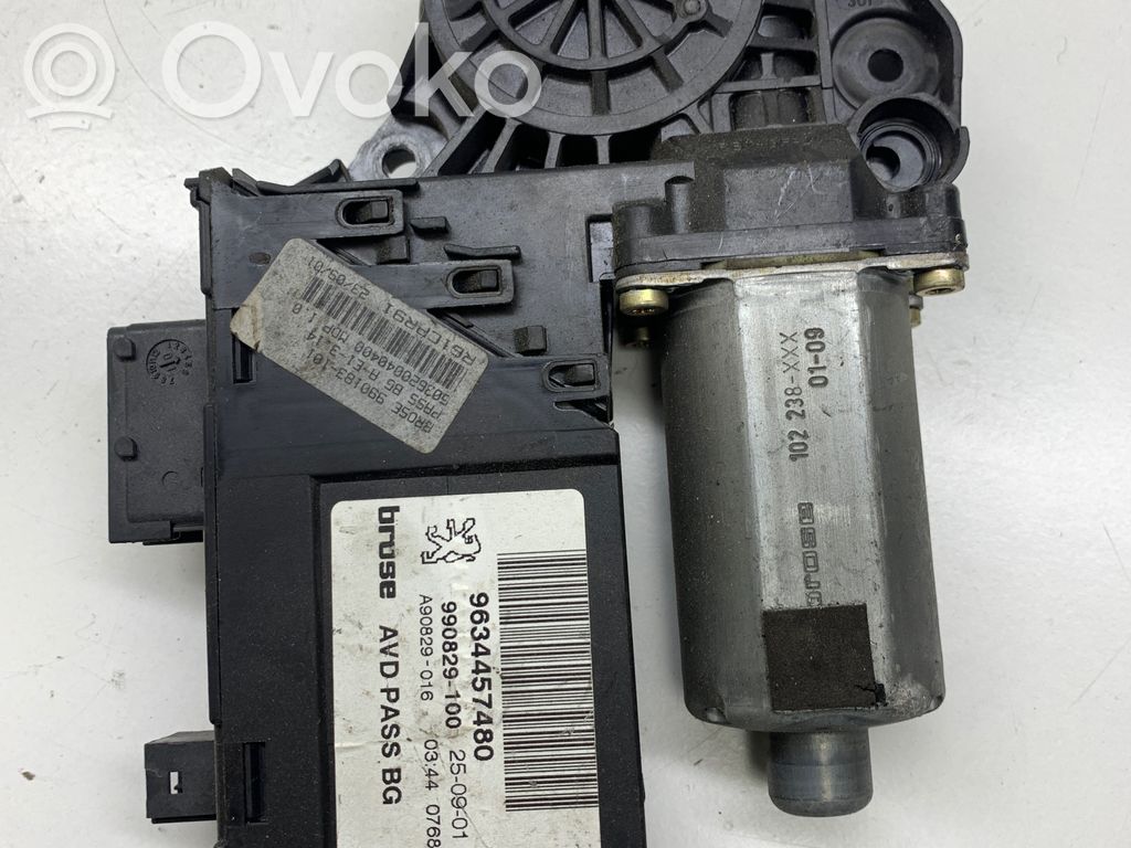 Silnik regulatora szyby drzwi przednich   9634457480,A90829016,990829100