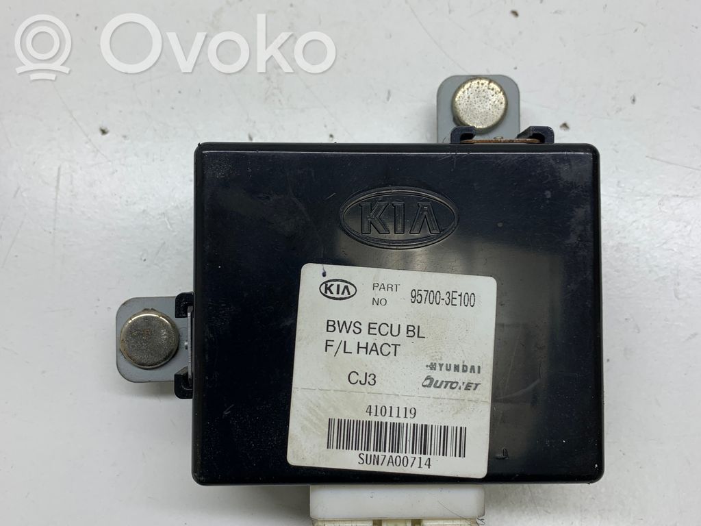 Parking PDC control unit/module   957003E100,SUN7A00714,4101119