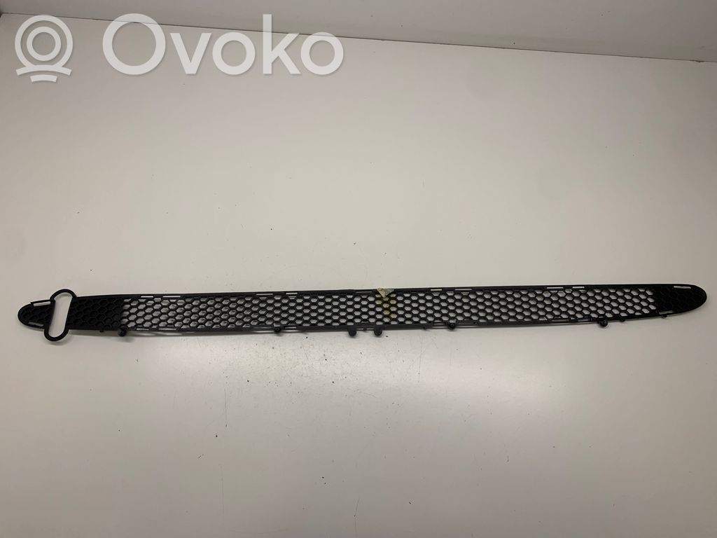 Ford Escort Front bumper lower grill 