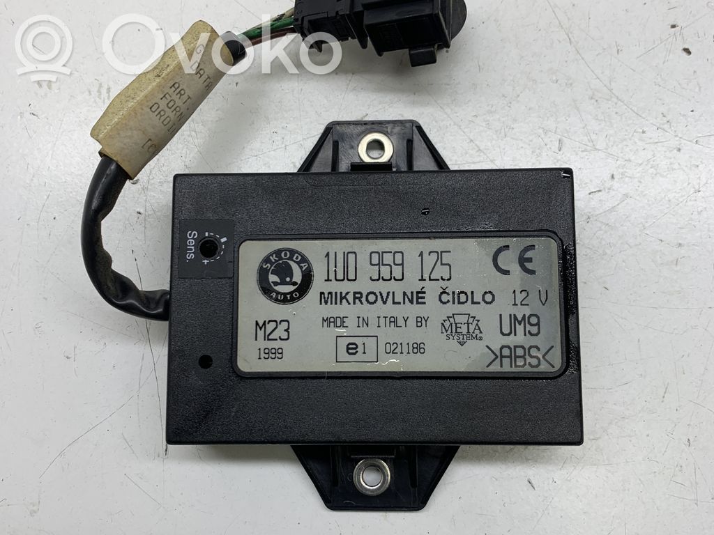 Skoda Octavia Mk1 (1U) Alarm control unit/module 