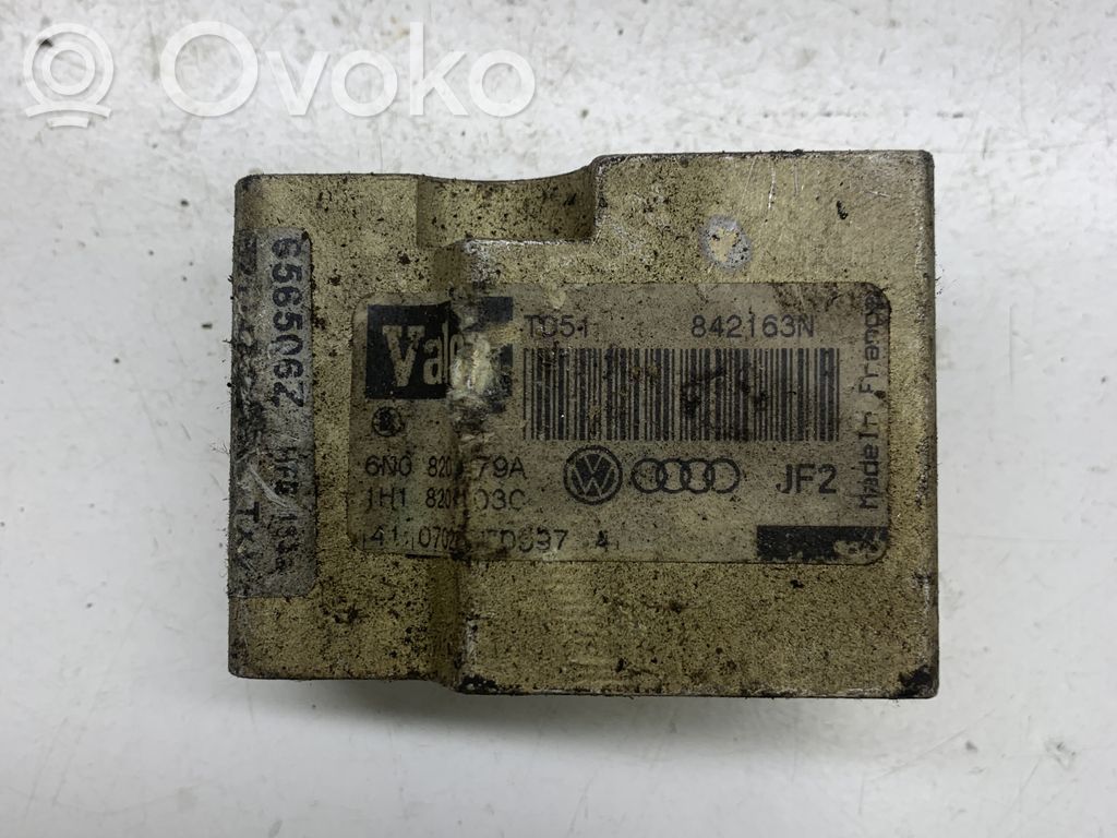 Volkswagen Golf III Zawór rozprężny klimatyzacji A/C 