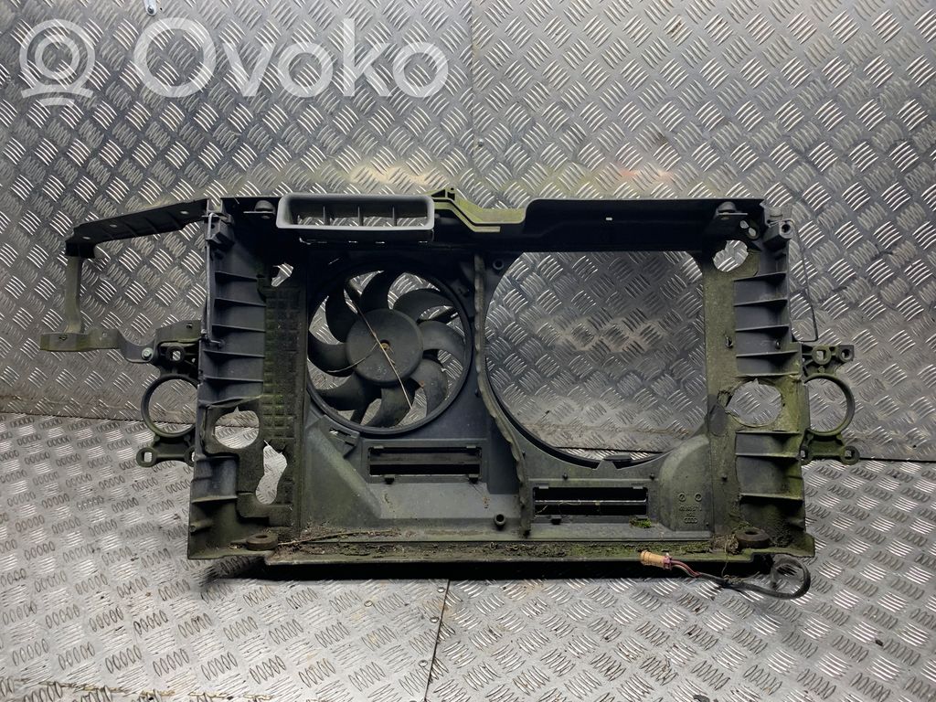 Audi A8 S8 D2 4D Radiatoru panelis 