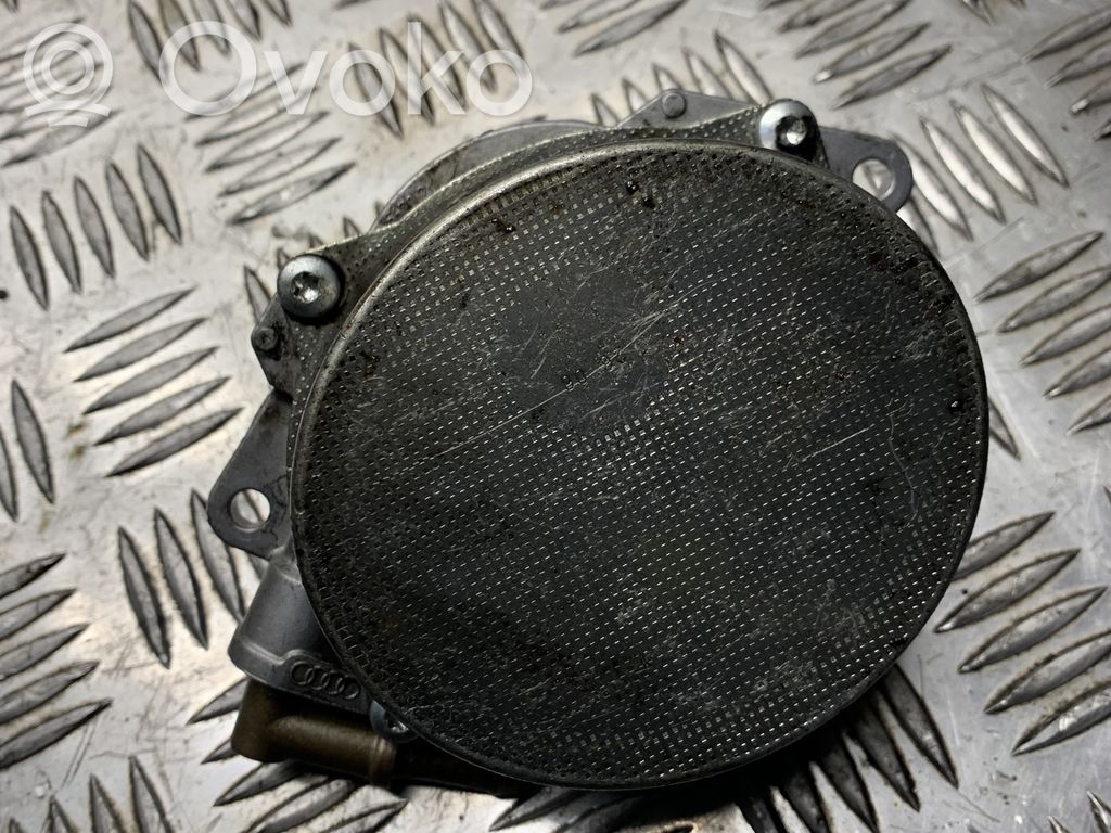 Audi A4 S4 B7 8E 8H Bomba de vacío 