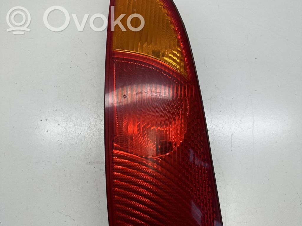 Ford Focus Aizmugurējais lukturis virsbūvē 