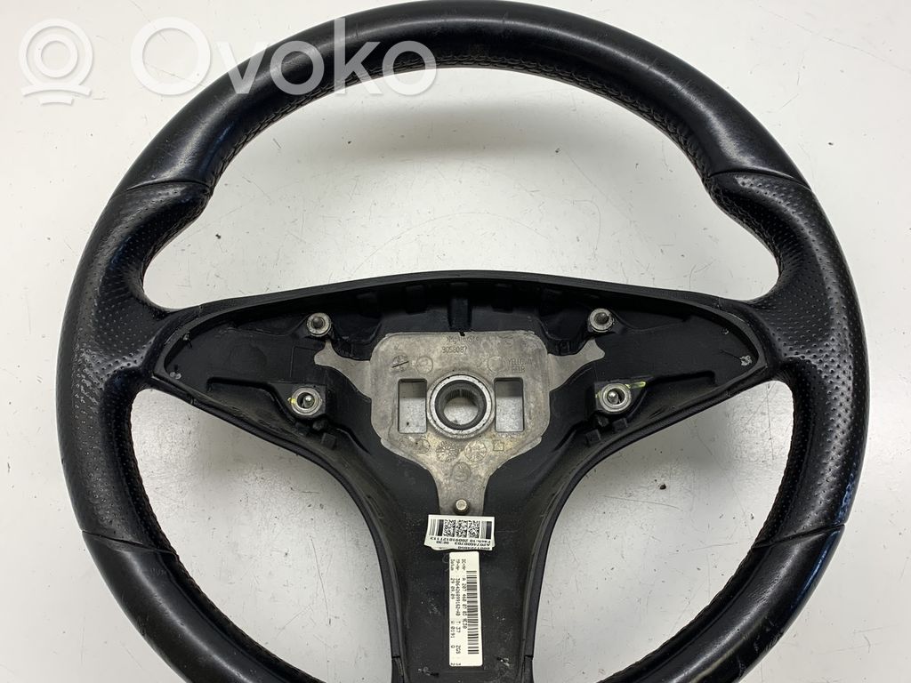 Ohjauspyörä   A2074600703,A2074600703