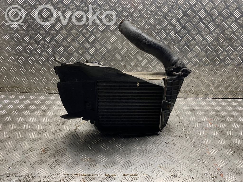 Audi A6 S6 C4 4A Interkūlerio radiatorius 