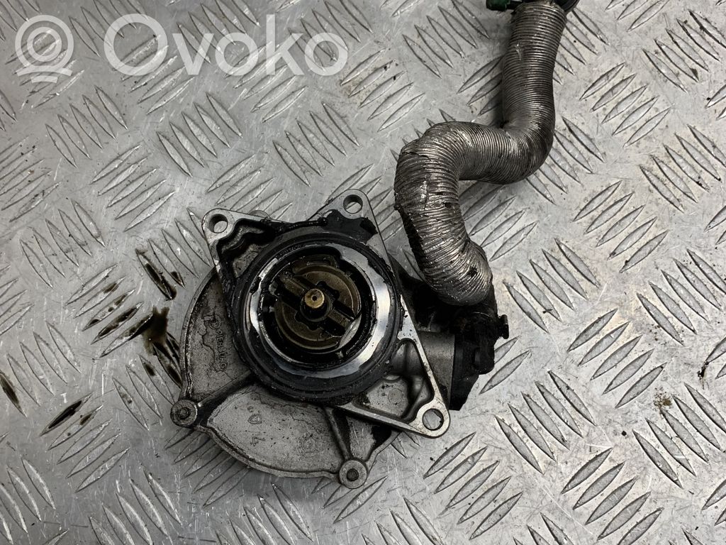 Audi A4 S4 B7 8E 8H Bomba de vacío 